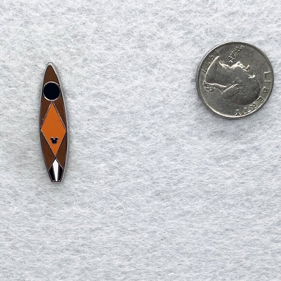 🔮 5/$25 Disney Chip 'n' Dale Surfboard Pin - Picture 2 of 3